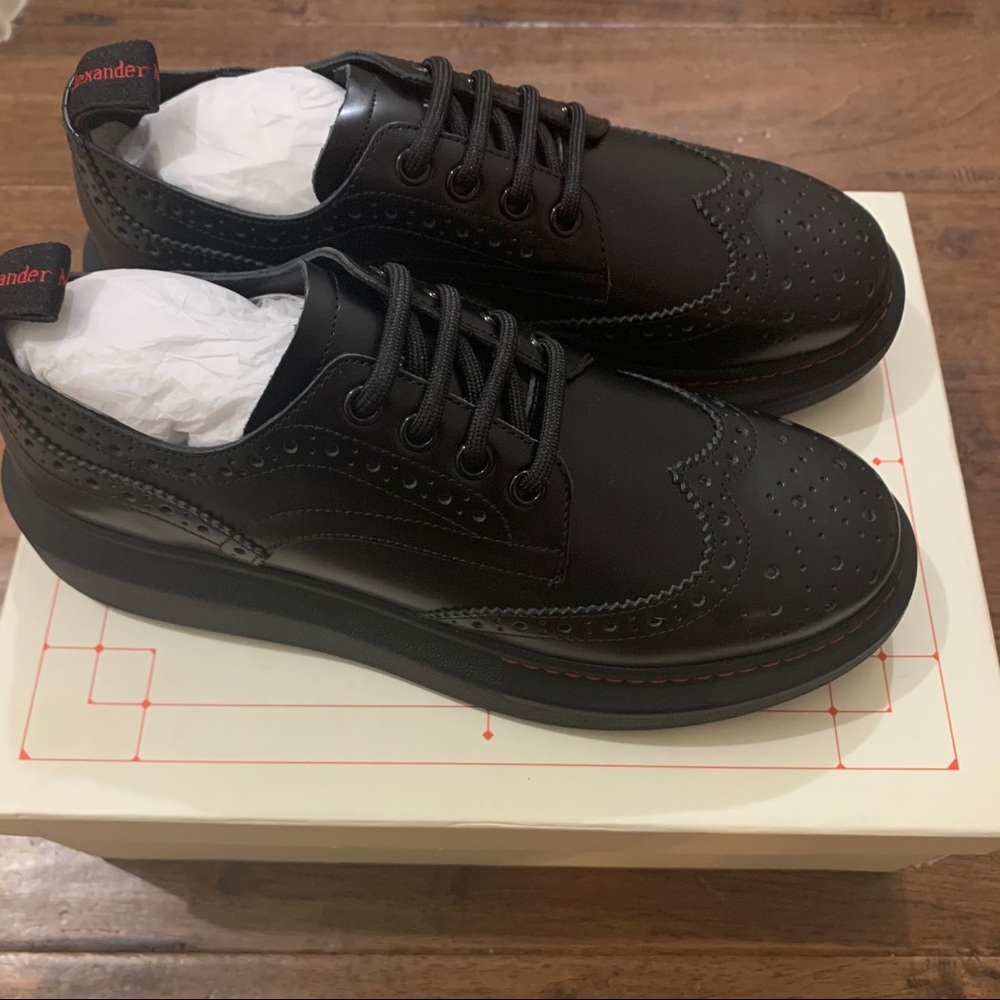 Alexander McQueen Black Leather Derby’s